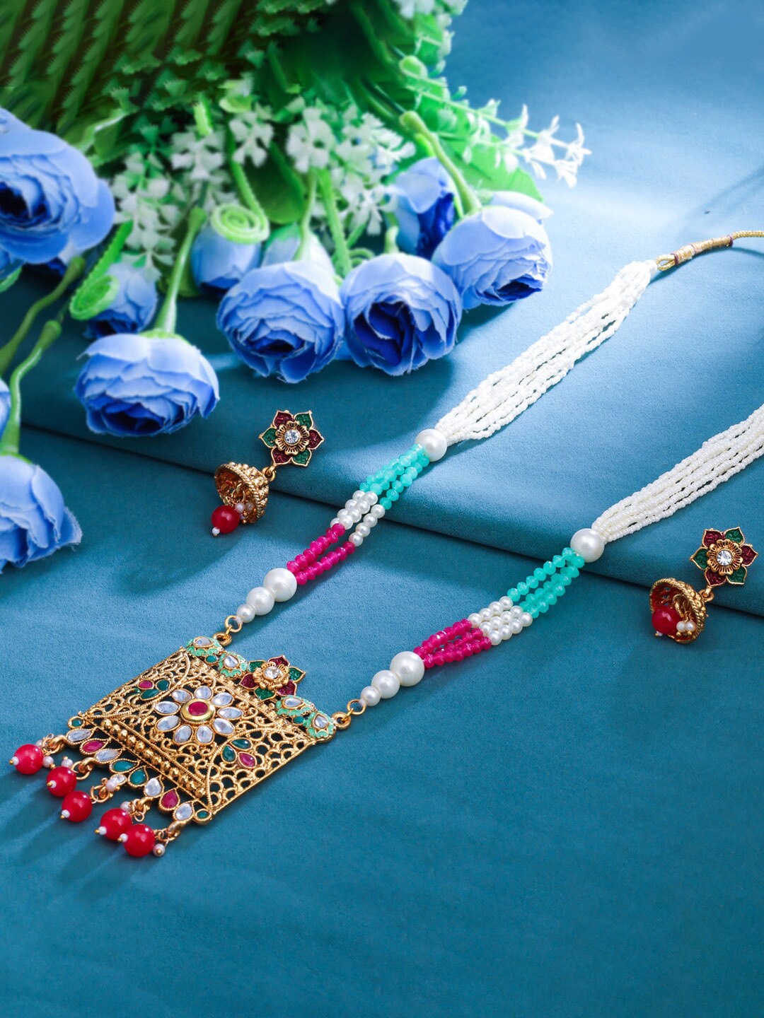 

Sukkhi Gold-Plated Pearl-Studded & Beaded Meenakari Jewellery Set