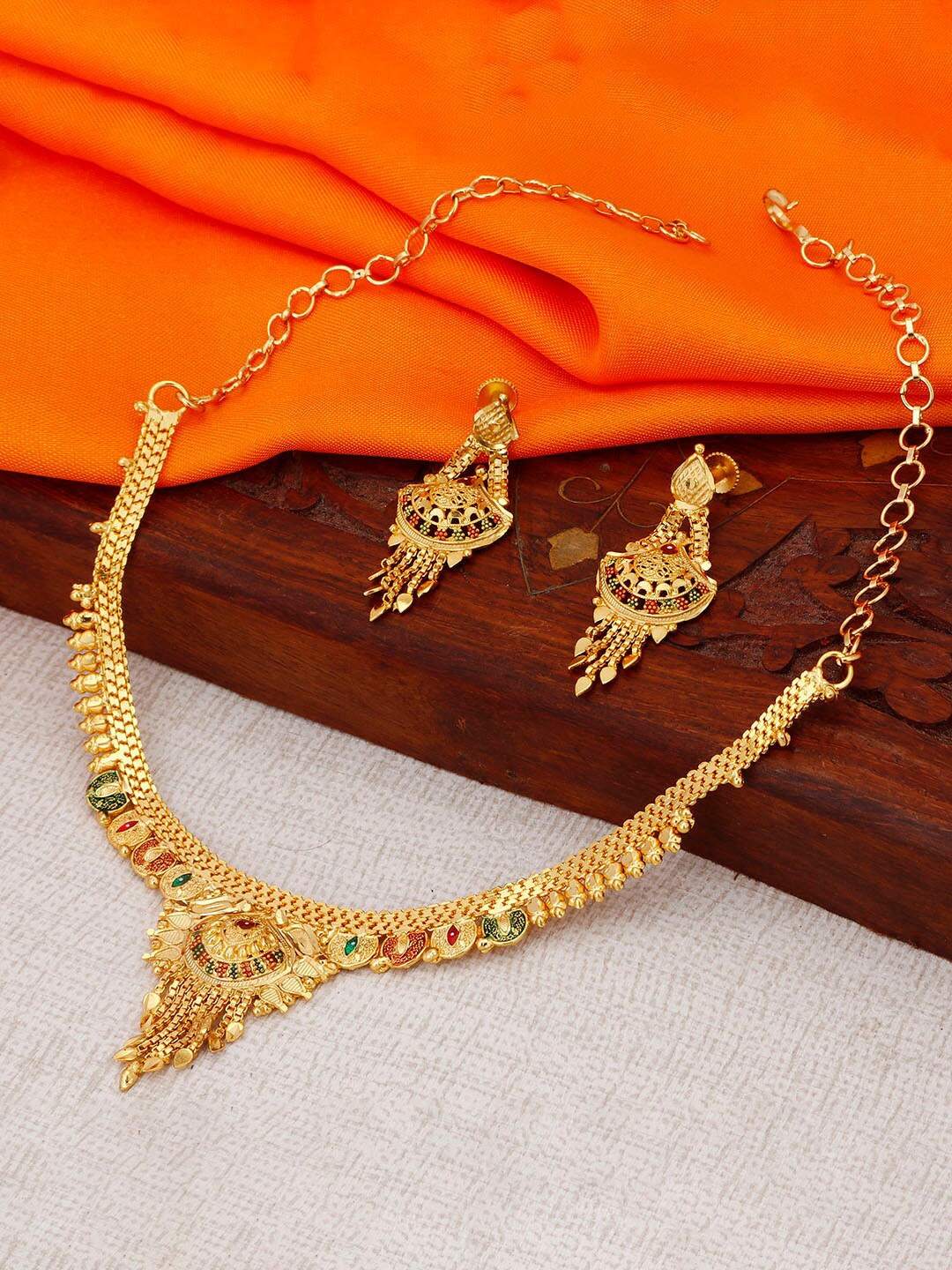 

Sukkhi Gold-Plated Jewellery Set