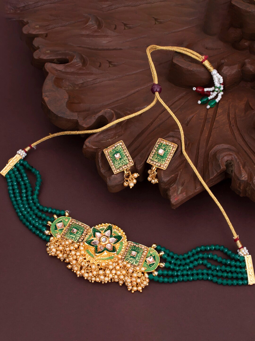 

Sukkhi Gold-Plated Stone-Studded & Beaded Necklace and Earrings Jewellery Set