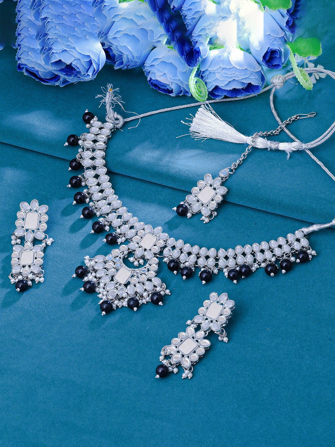 

Sukkhi Rhodium-Plated Stones Studded Necklace And Earrings With Maang Tika Jewellery Set, Silver