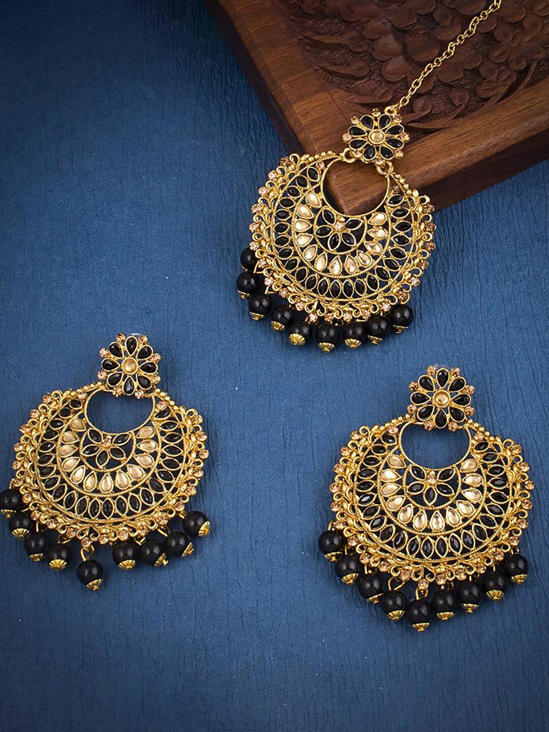 

Sukkhi Gold-Plated Kundan Studded Jewellery Set