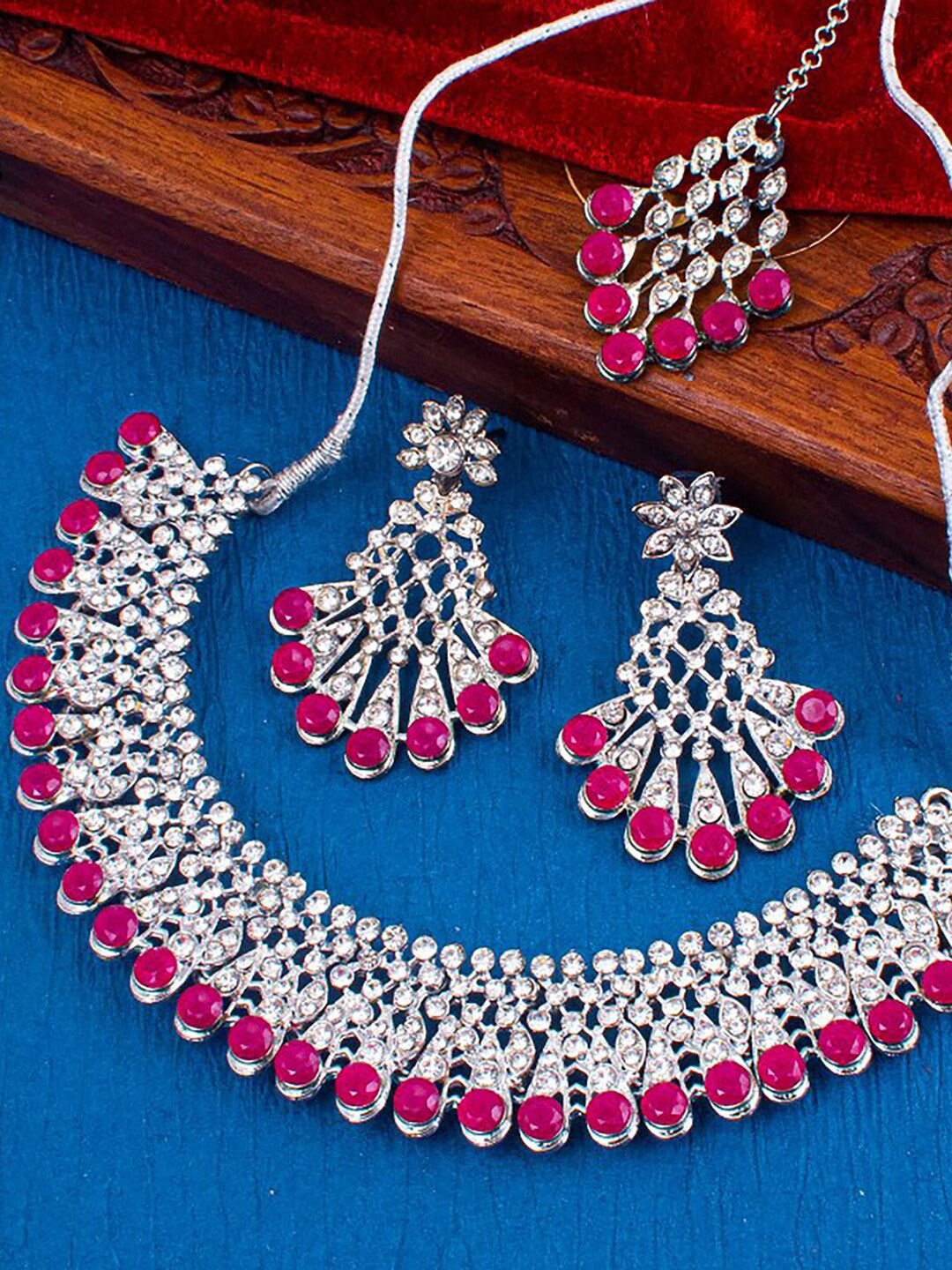 

Sukkhi Rhodium-Plated Stone-Studded & Beaded Jewellery Set, Silver