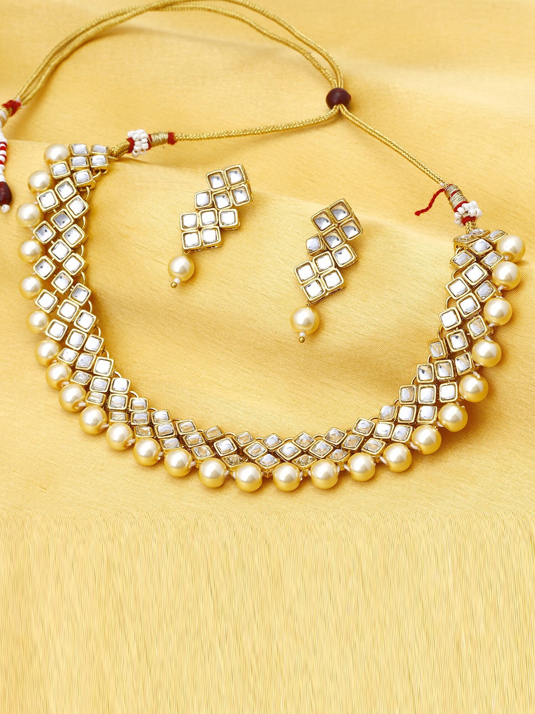 

Sukkhi Gold-Plated Kundan-Studded & Pearl-Beaded Jewellery Set