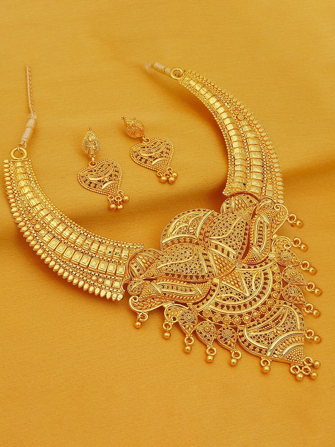 

Sukkhi Gold Plated Jewellery Set