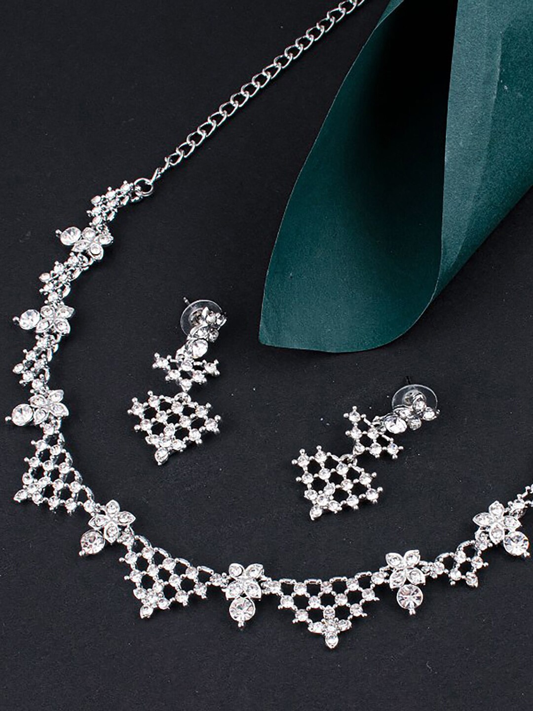

Sukkhi Rhodium-Plated Stone-Studded Jewellery Set, Silver