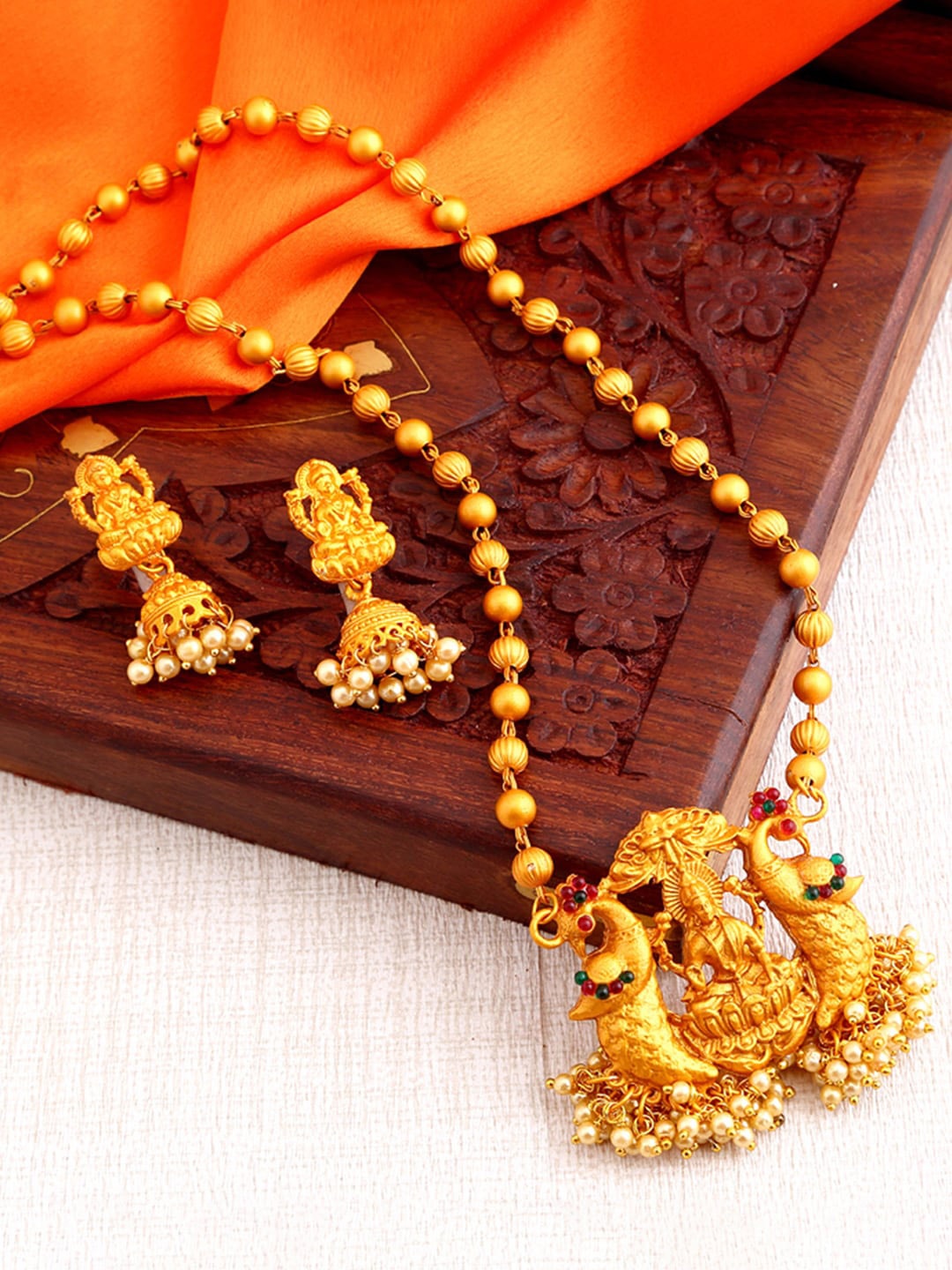 

Sukkhi Gold-Plated & Beaded Necklace & Earrings Set