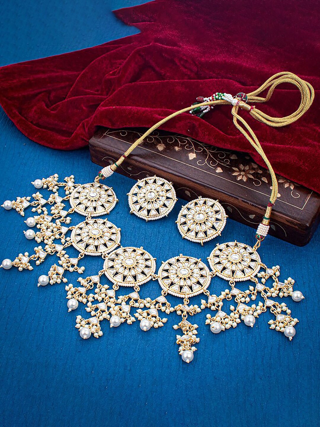 

Sukkhi Gold-Plated & Kundan Jewellery Set