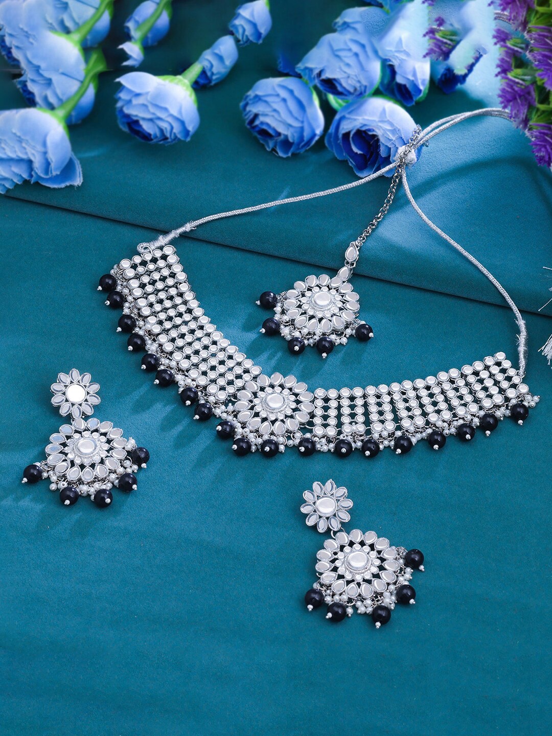 

Sukkhi Rhodium-Plated Stone-Studded & Pearl Beaded Jewellery Set, Silver