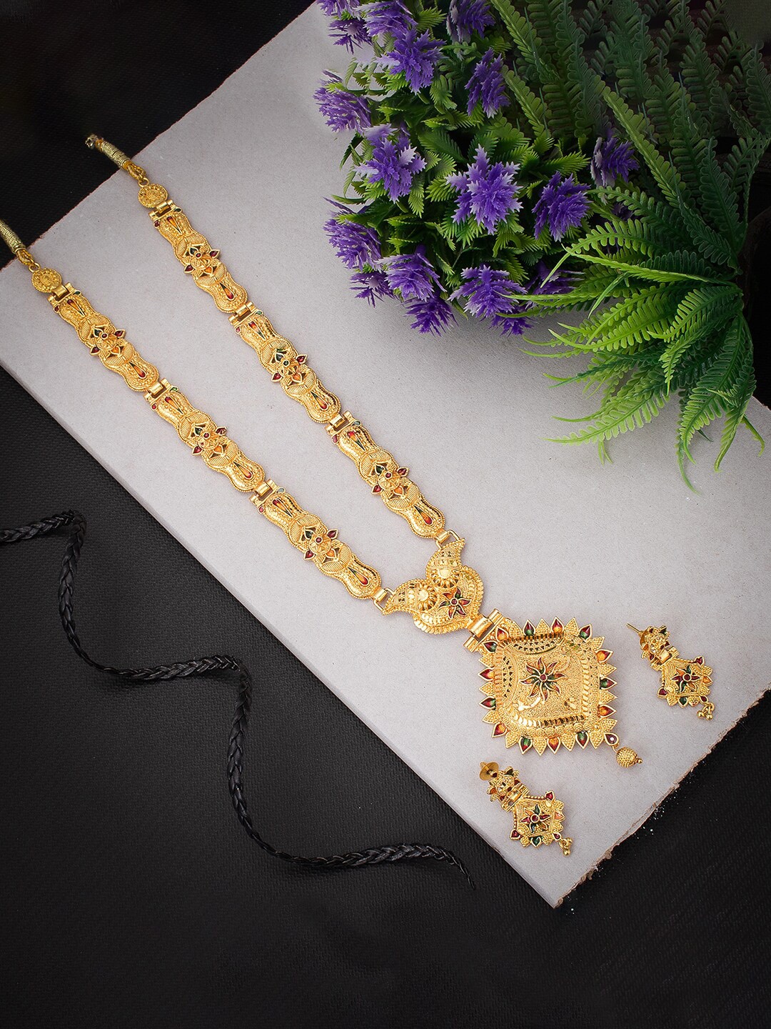 

Sukkhi Gold-Plated Ethnic Motif Jewellery Set