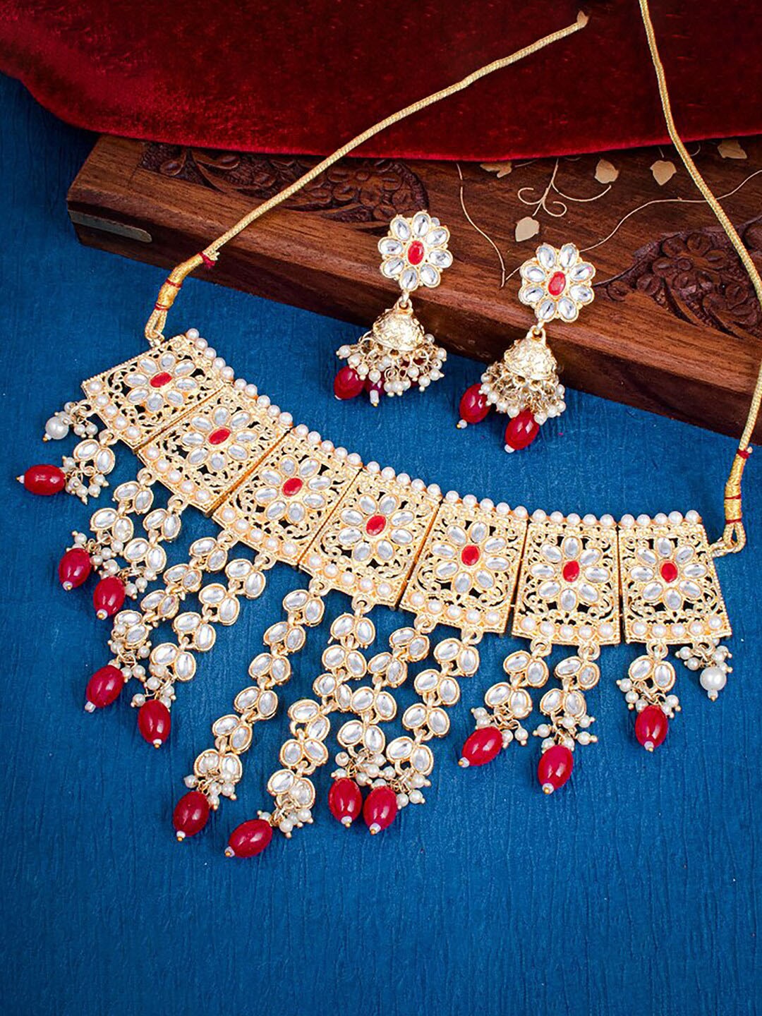 

Sukkhi Gold-Plated Kundan-Studded & Beaded Necklace & Earrings Set, Red