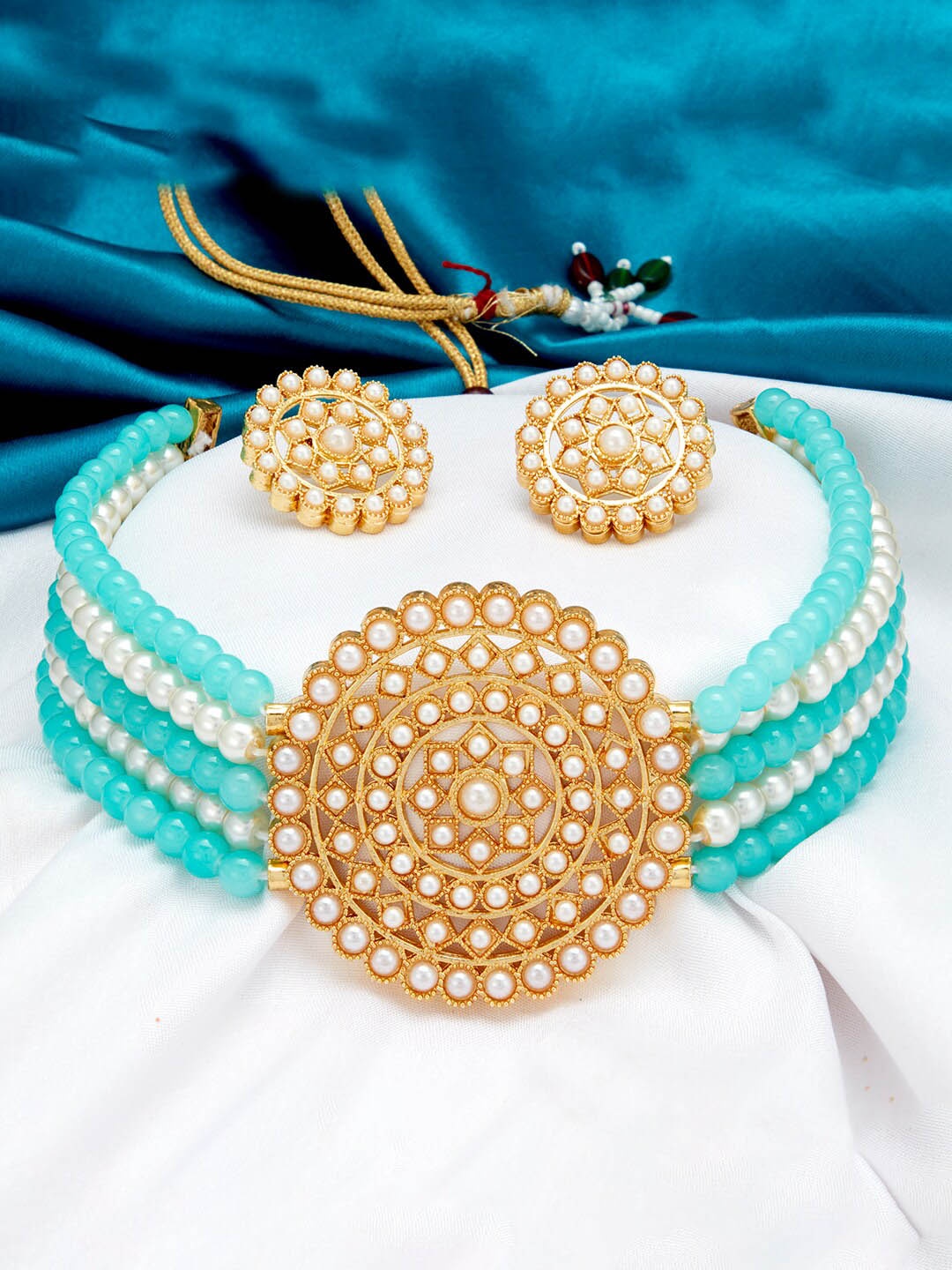 

Sukkhi Gold-Plated Pearl-Beaded Jewellery Set