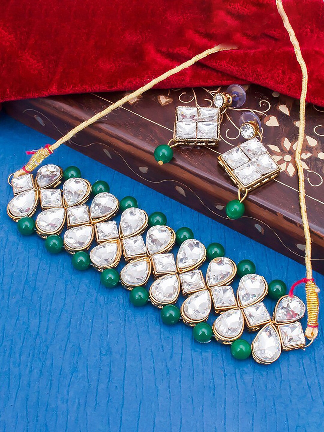 

Sukkhi Gold-Plated Kundan-Studded and Beaded Jewellery Set