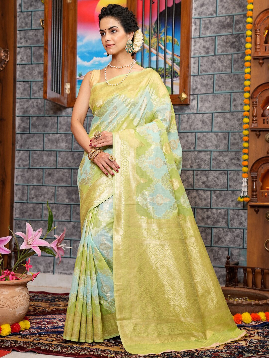 

KARAGIRI Ethnic Motifs Woven Design Zari Saree, Green