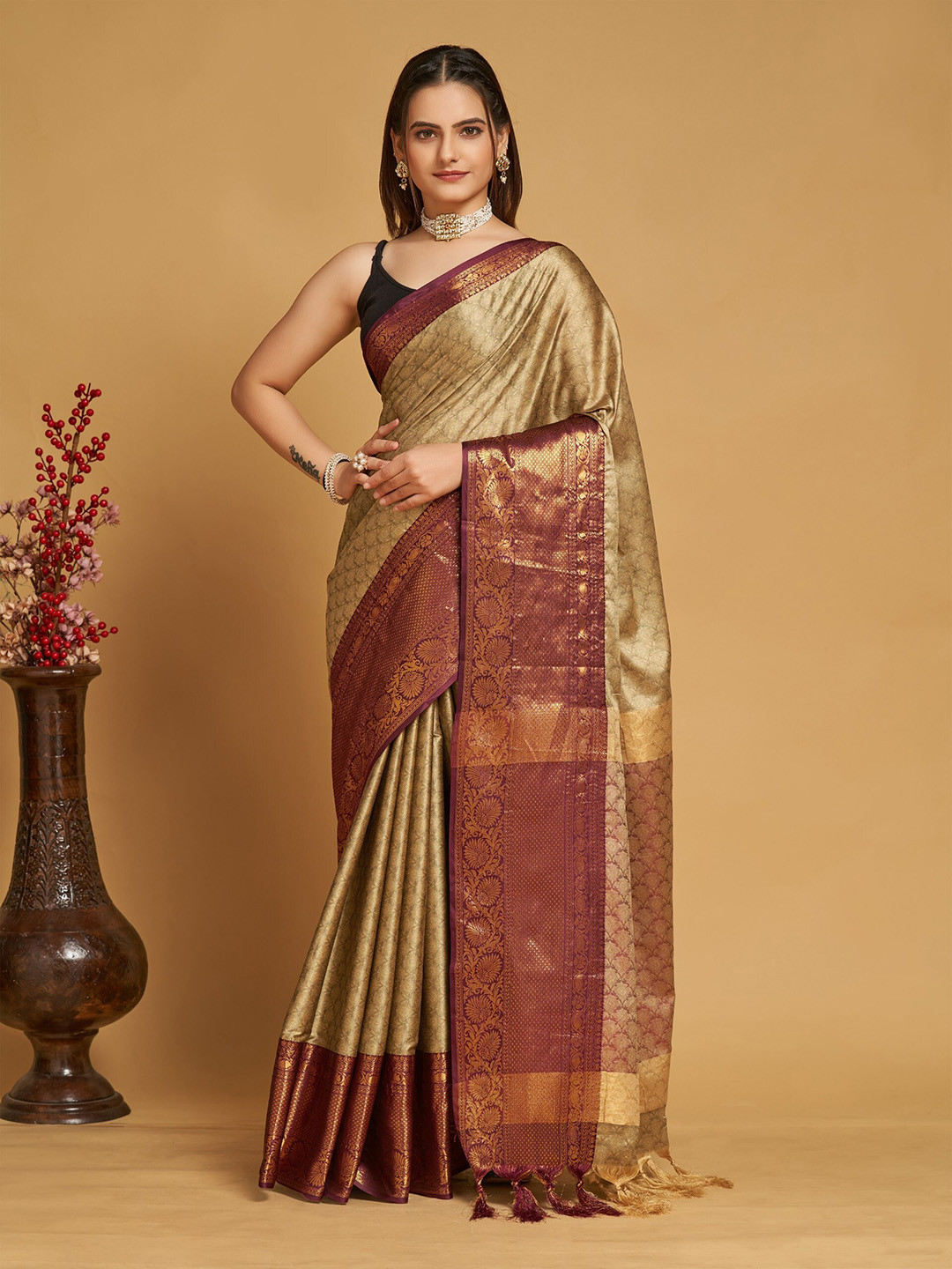 

Mitera Beige & Burgundy Ethnic Motifs Woven Design Zari Silk Cotton Banarasi Saree