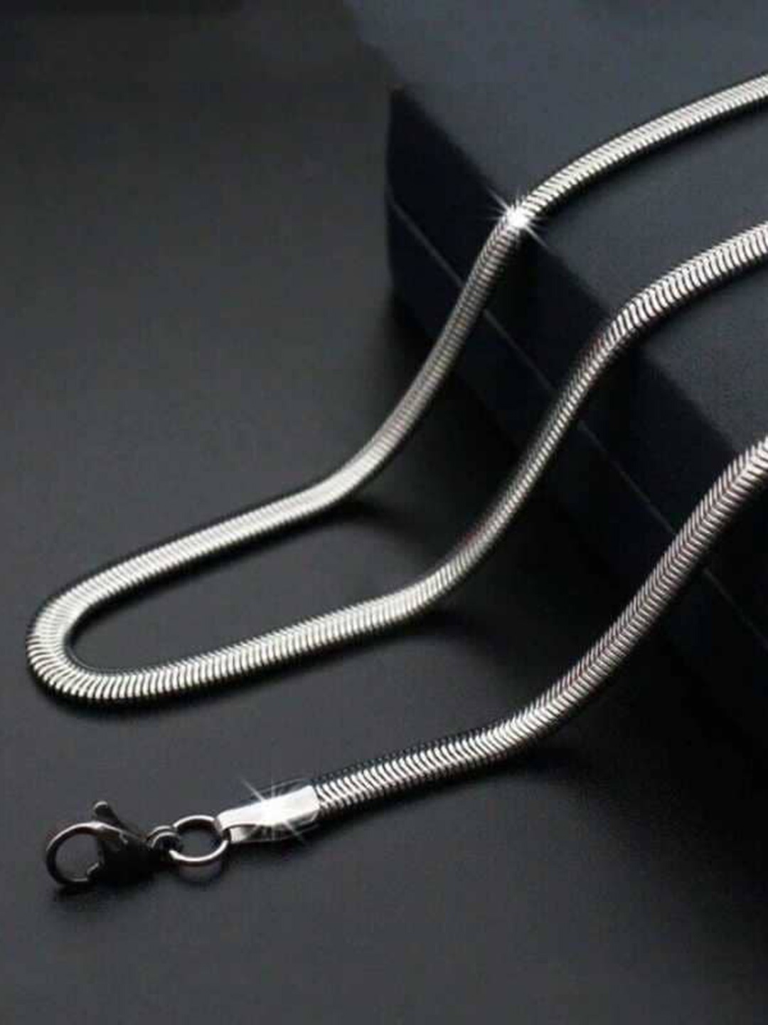 

Fashion Frill Men Silver-Plated Chain