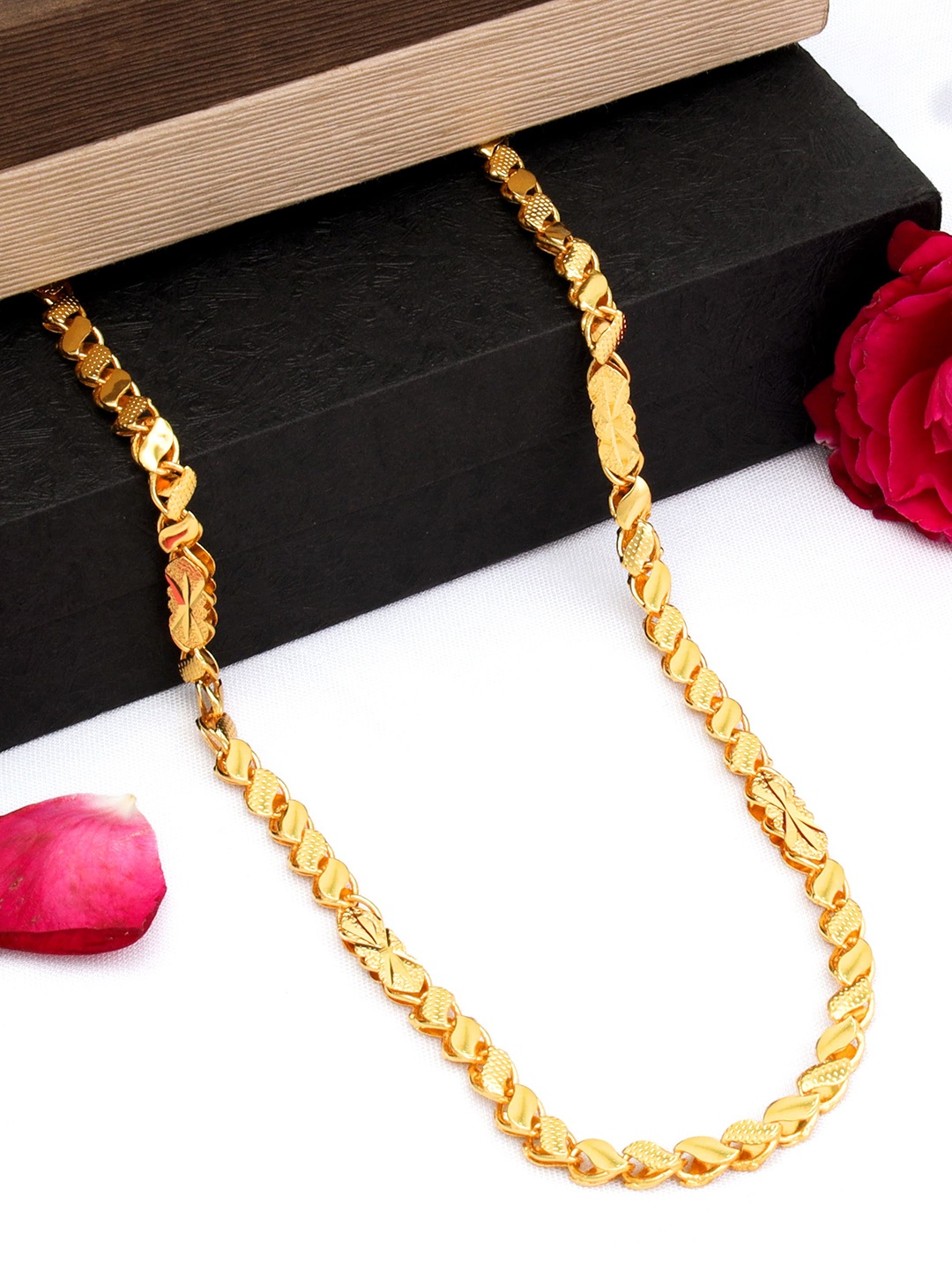 

Fashion Frill Men Gold-Plated Brass Statement Chain