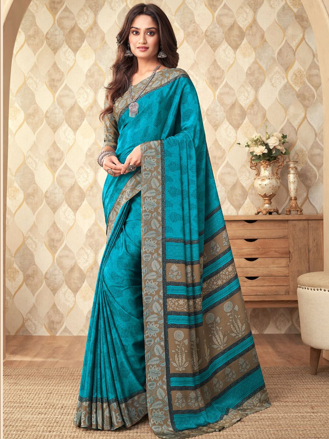 

Kasak Paisley Printed Pure Crepe Saree, Blue