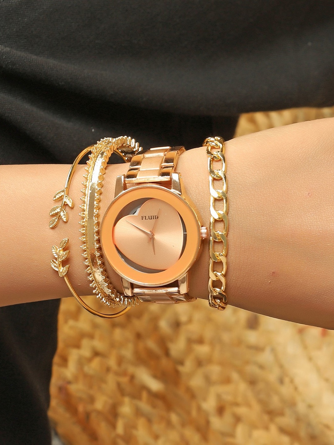 

FLUID Women Rose Gold-Plated Watch & Bracelet Gift Set