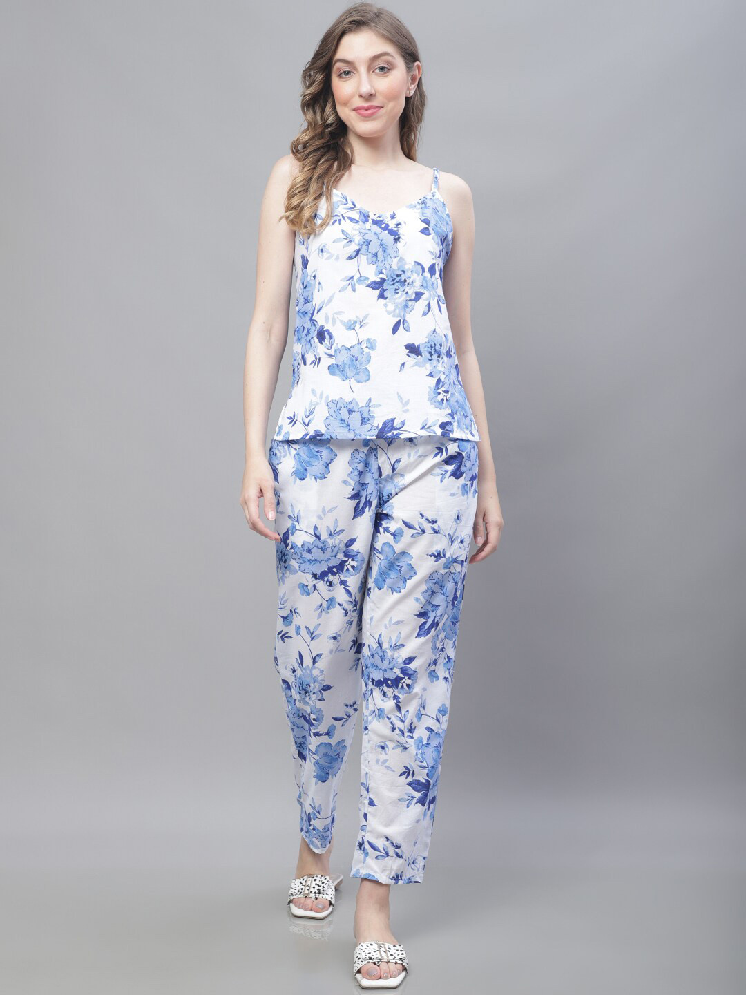 

TAG 7 Women Floral Printed Pure Cotton Top With Trousers & Shrug, White