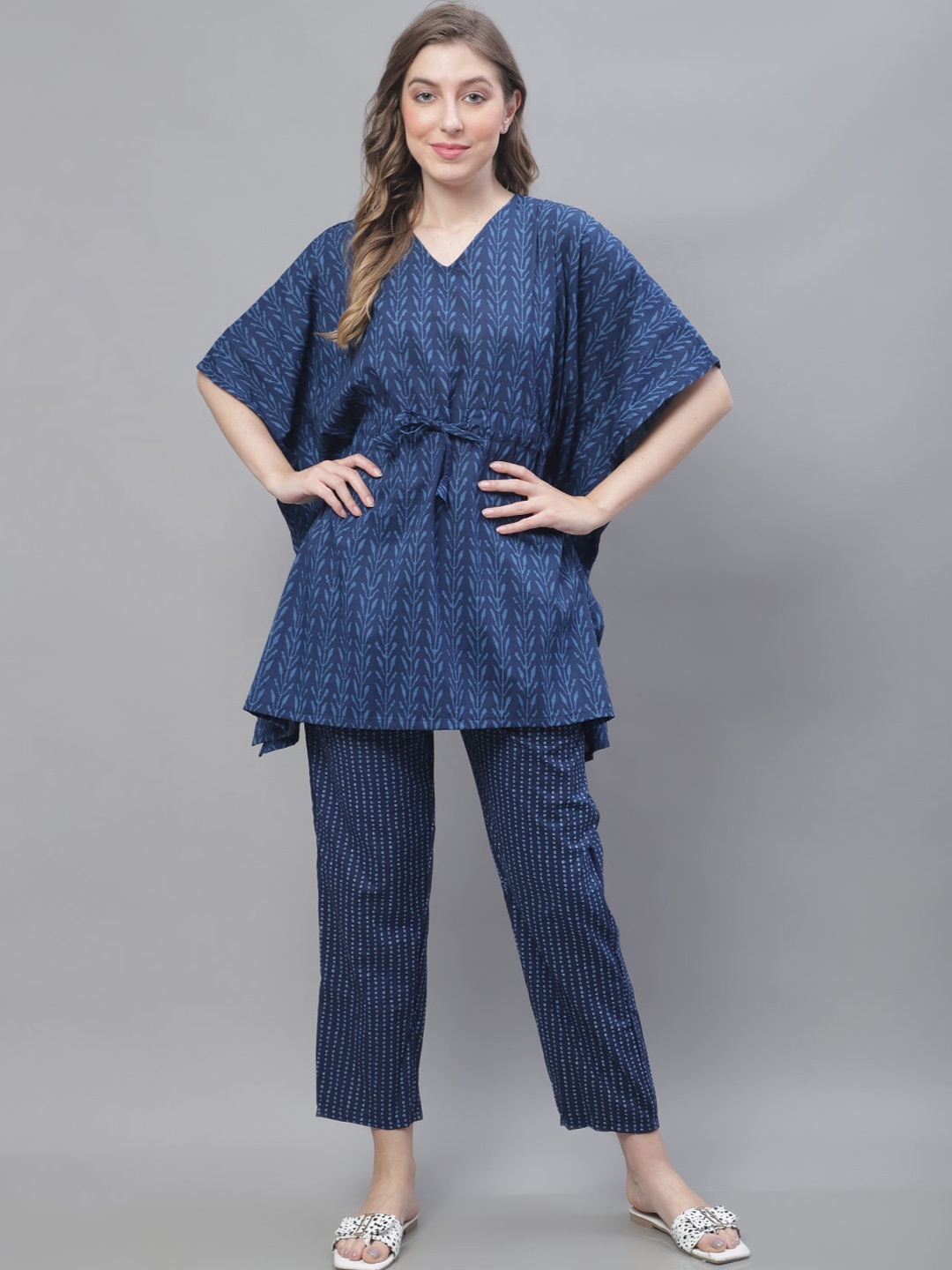 

TAG 7 Ethnic Motif Printed V Neck Pure Cotton Kaftan Kurta With Trousers, Blue
