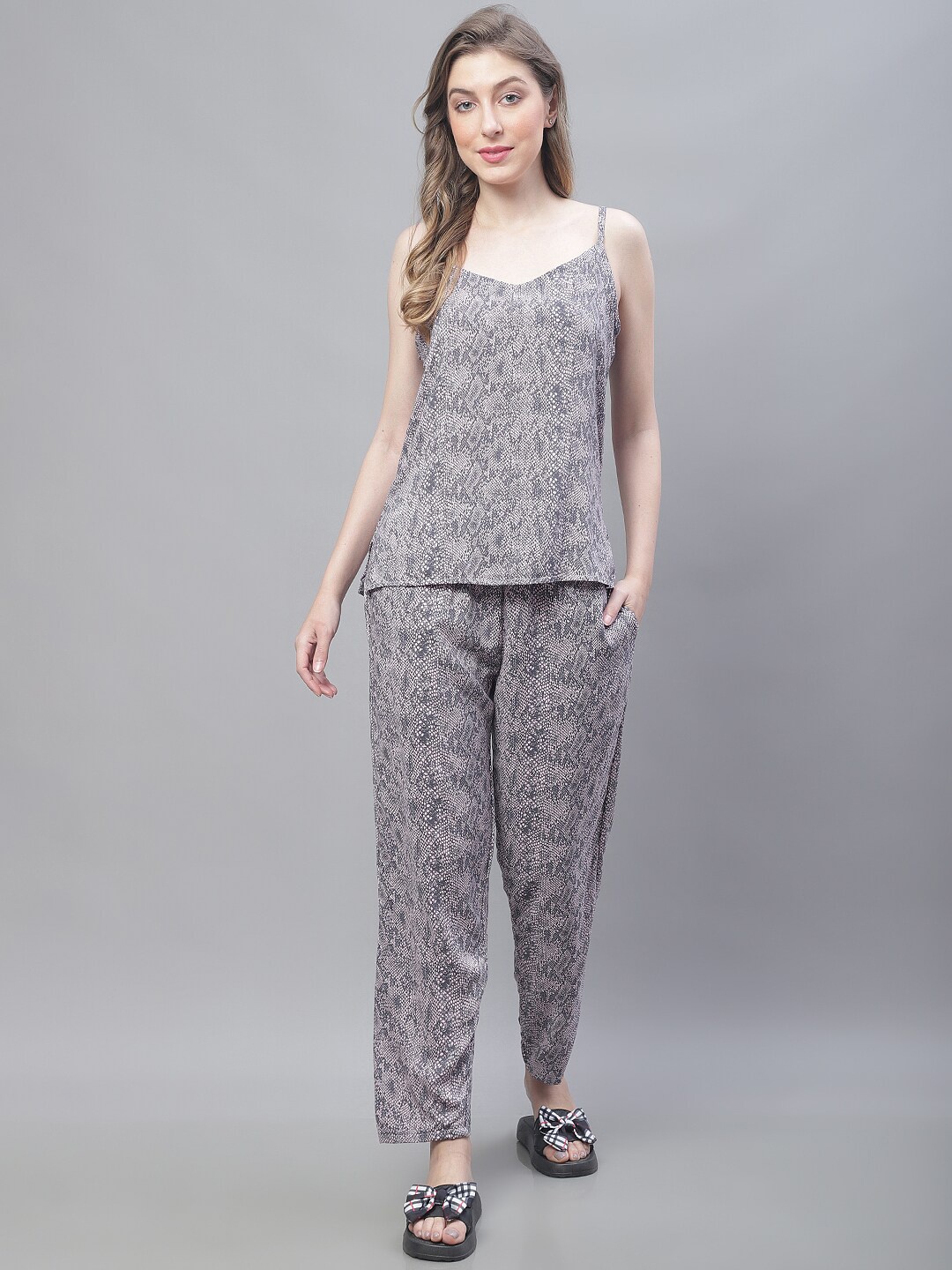 

TAG 7 Women Animal Printed Top With Trousers & Shrug Co-Ords, Purple
