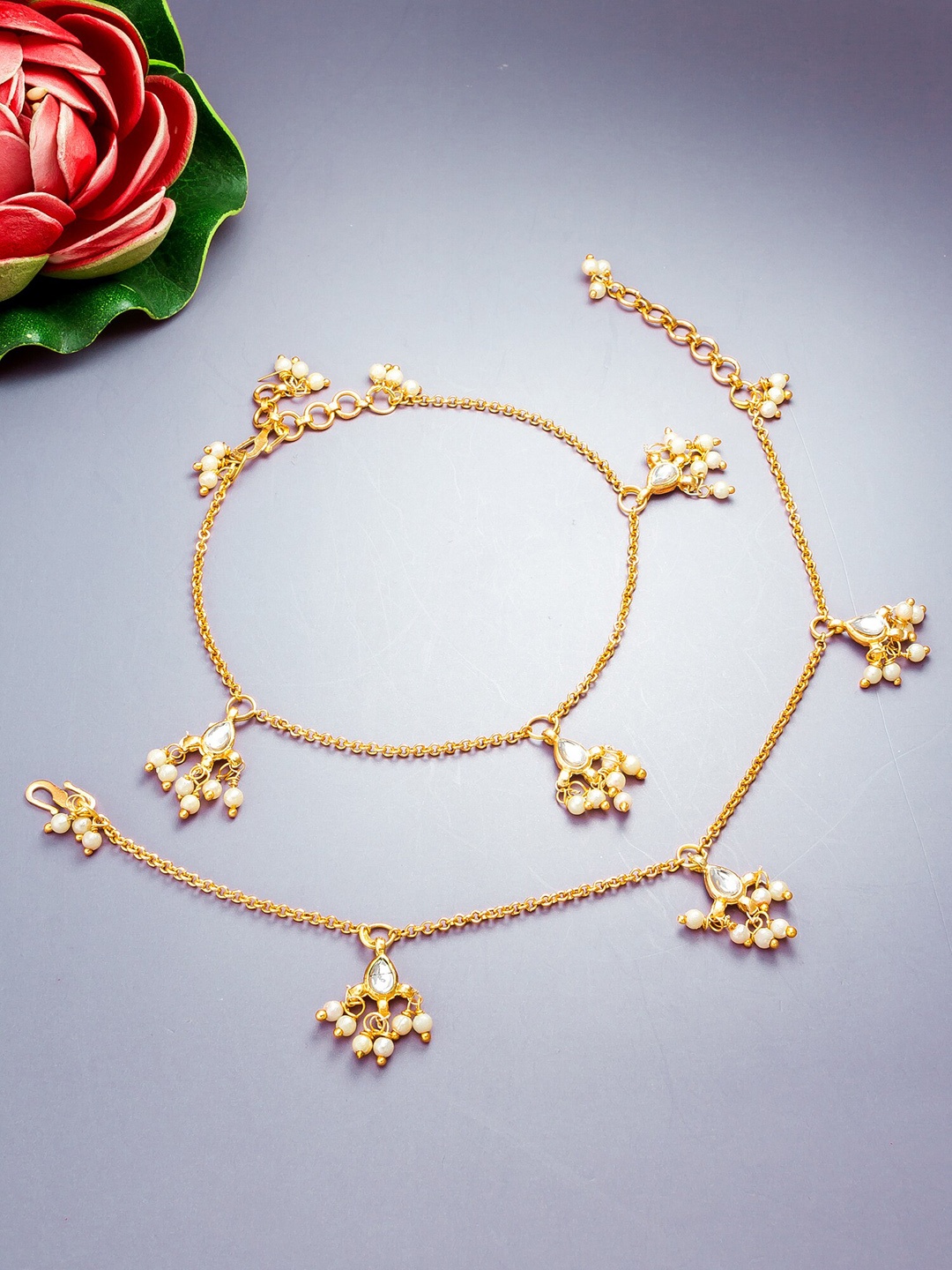 

aadita Set Of 2 Gold-Plated Stone-Studded & Beaded Anklets
