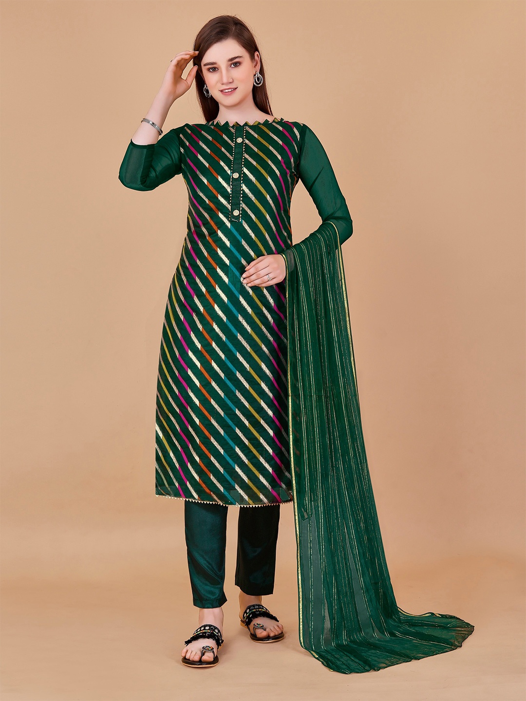 

Fashion FRICKS Green & Pink Organza Unstitched Dress Material