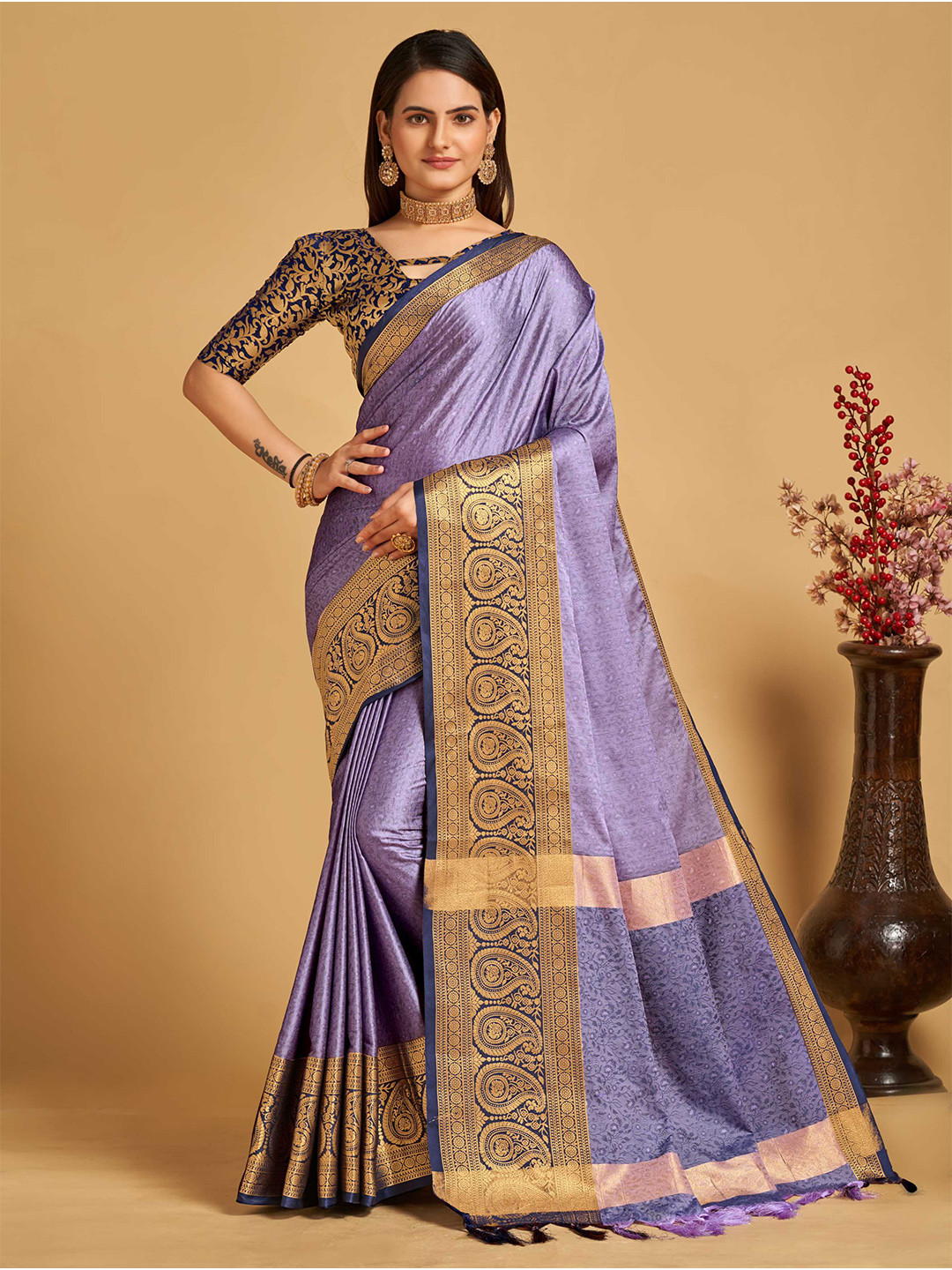 

Mitera Purple & Gold-Toned Woven Design Zari Silk Cotton Banarasi Saree