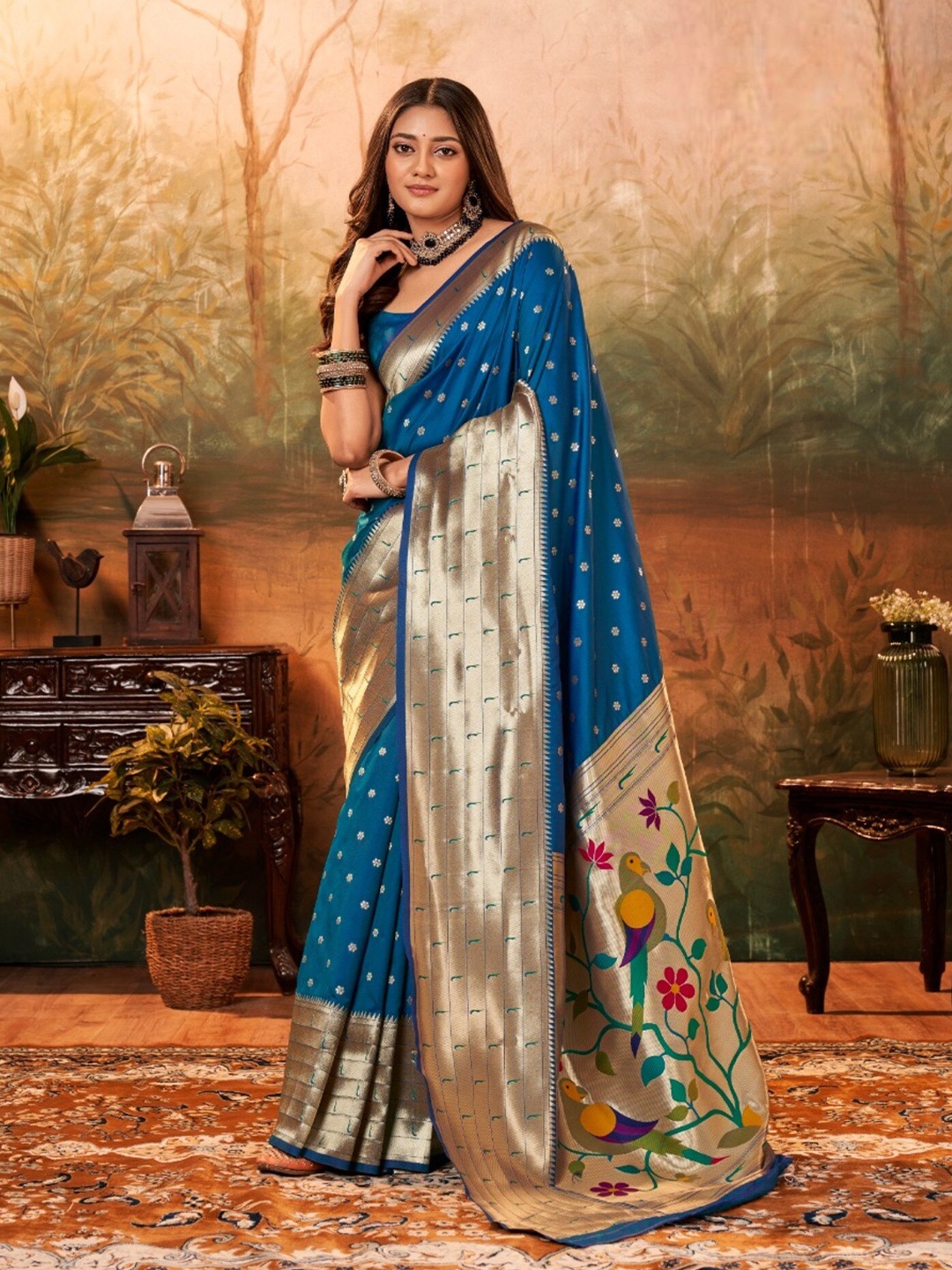 

Mitera Blue & Gold-Toned Floral Woven Design Zari Silk Blend Paithani Saree