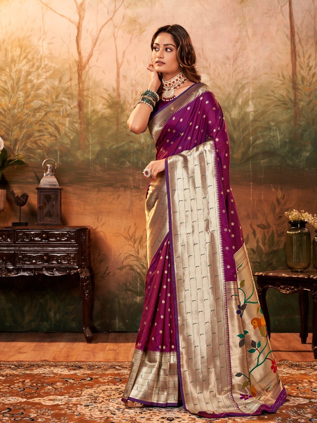 

Mitera Purple & Gold-Toned Floral Woven Design Zari Silk Blend Paithani Saree