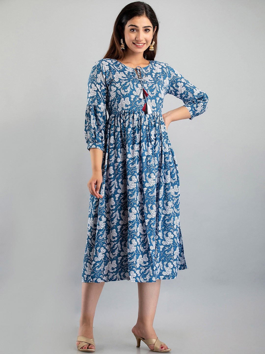 

KASHEEDA Tie Up Neck Floral Printed Puff Sleeves Fit and Flare Ethnic Dress, Blue