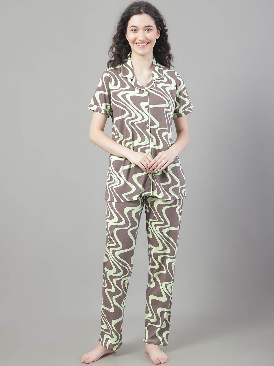 

Kanvin Camel Brown & Green Abstract Printed Night Suit