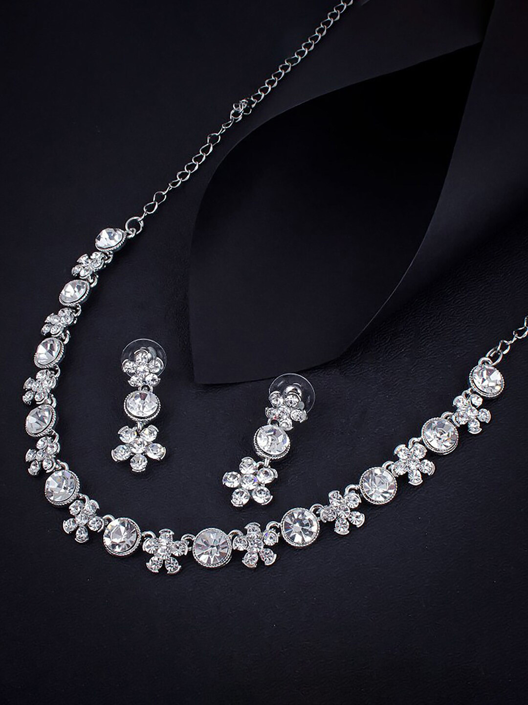 

Sukkhi Rhodium-Plated Stone-Studded Jewellery Set, Silver