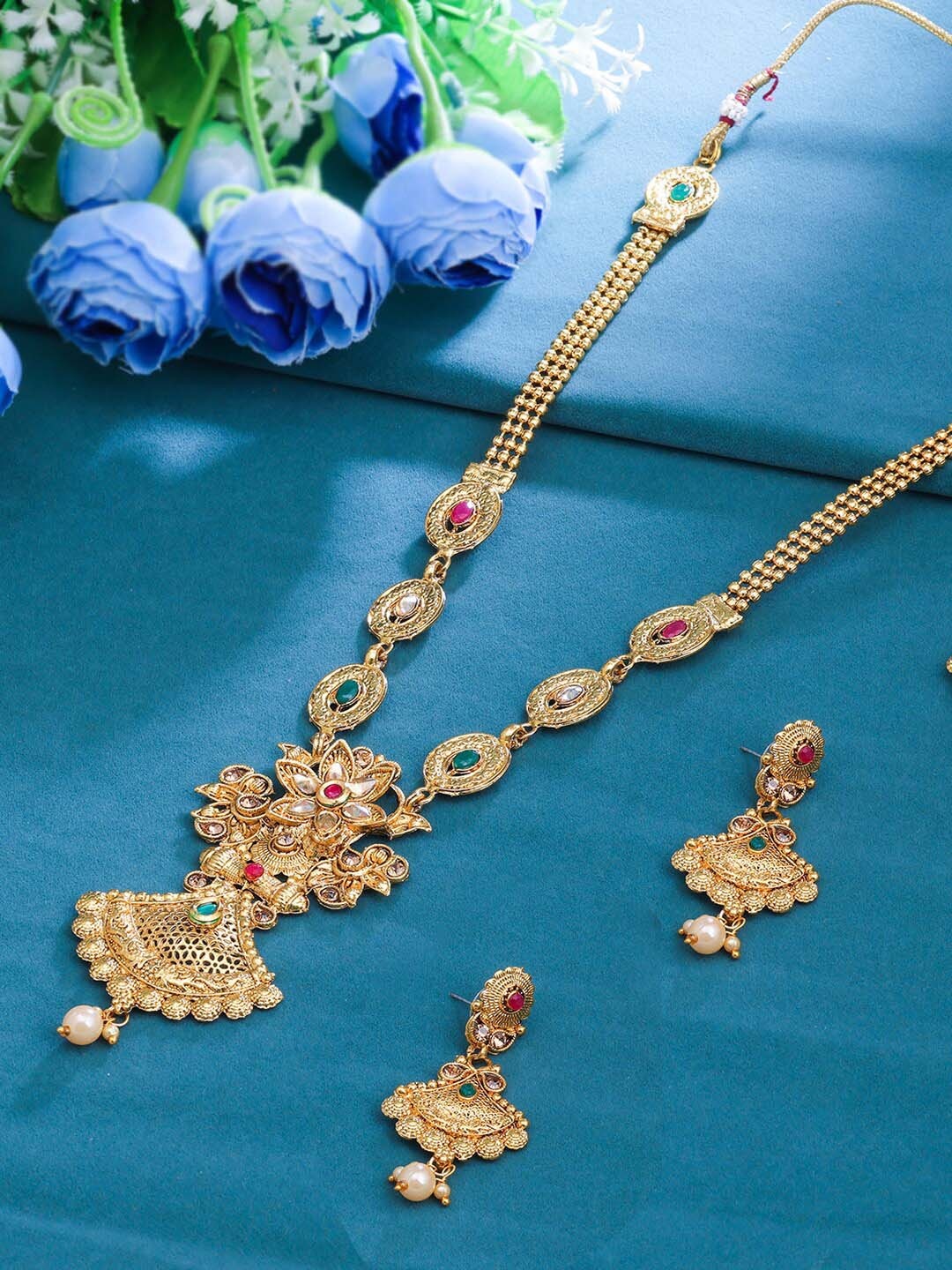 

Sukkhi Gold-Plated Stone-Studded Necklace and Earrings