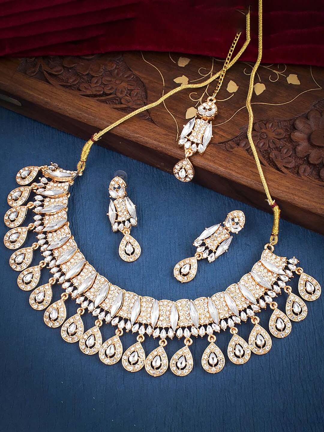 

Sukkhi Gold-Plated Stone-Studded Jewellery Set