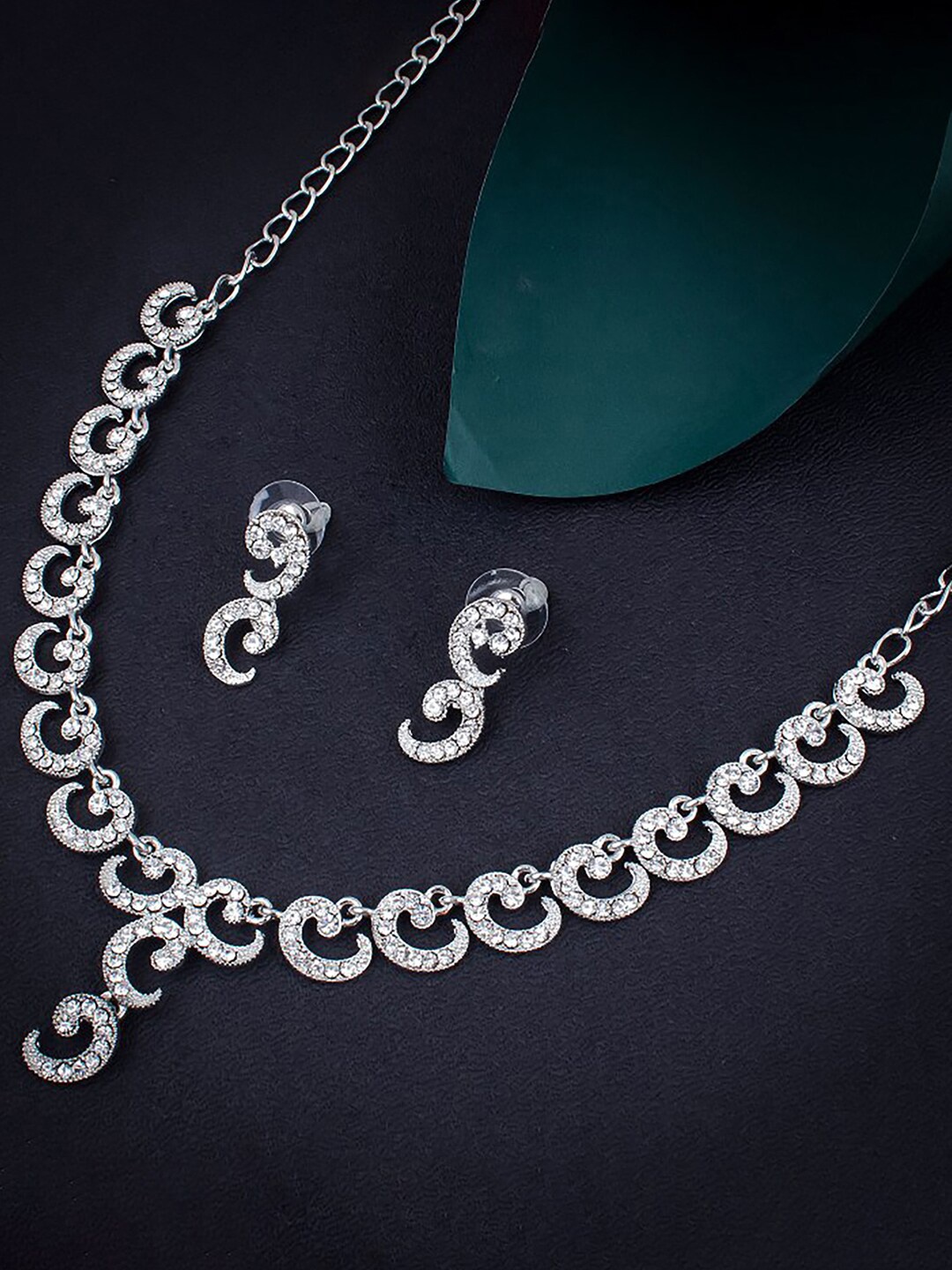 

Sukkhi Rhodium-Plated Stone-Studded Jewellery Set, Silver