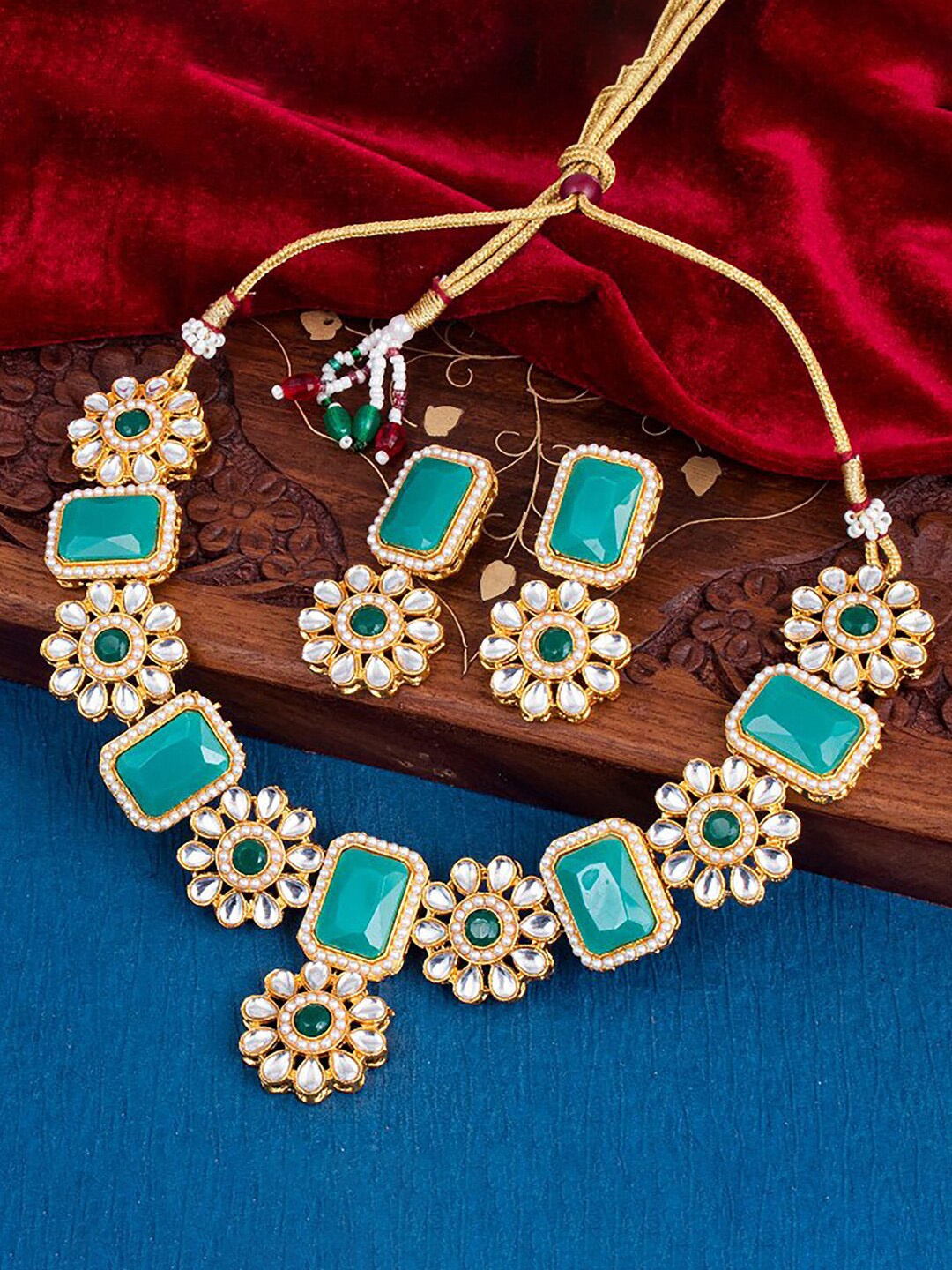 

Sukkhi Gold-Plated Kundan Studded Necklace and Earrings