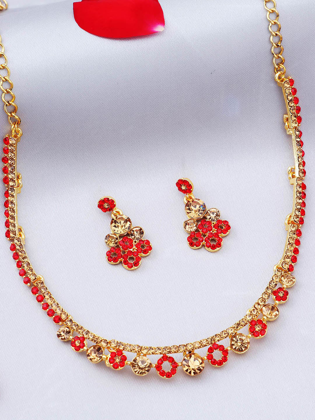 

Sukkhi Gold-Plated Stone-Studded Jewellery Set