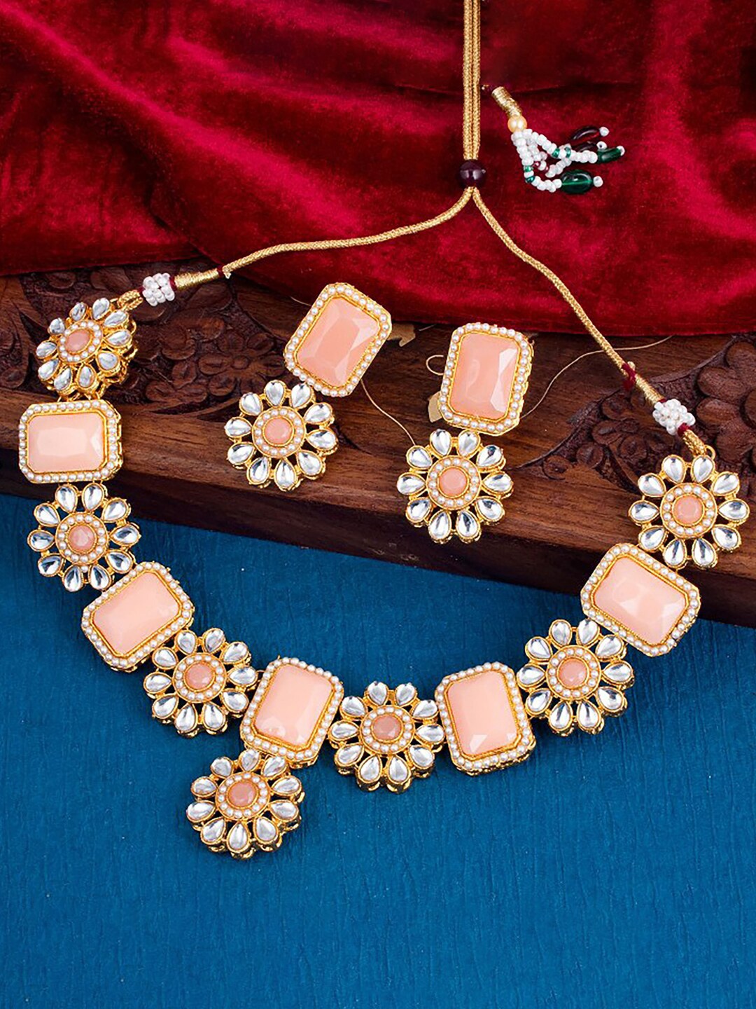 

Sukkhi Gold-Plated Kundan Studded Jewellery Set