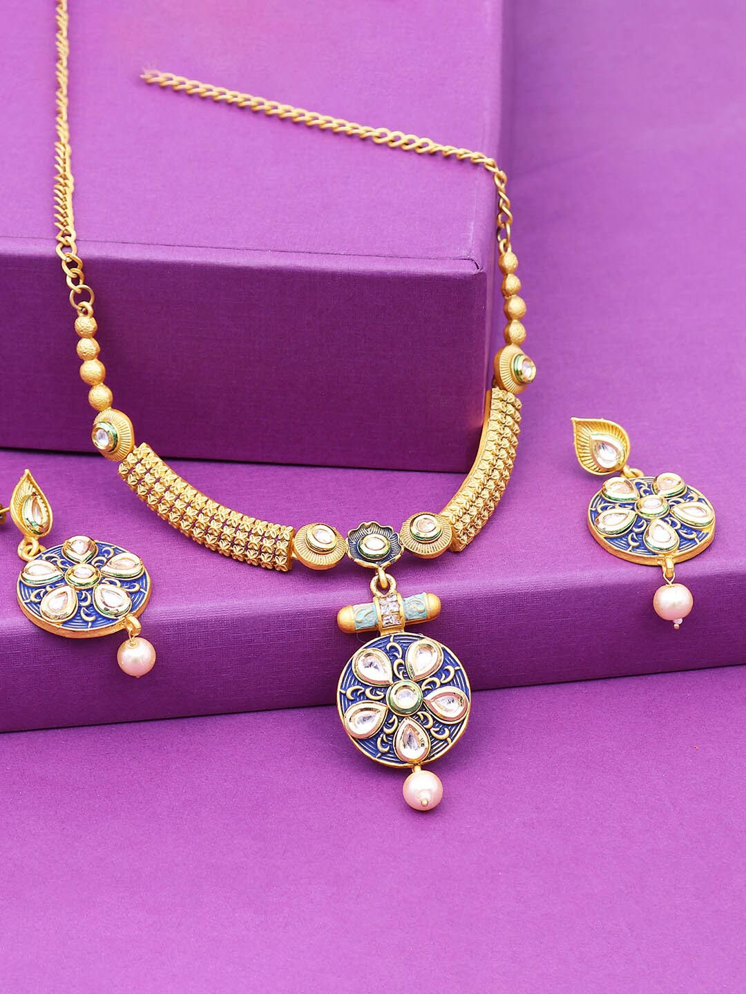 

Sukkhi Gold-Plated Stone Studded Jewellery Set