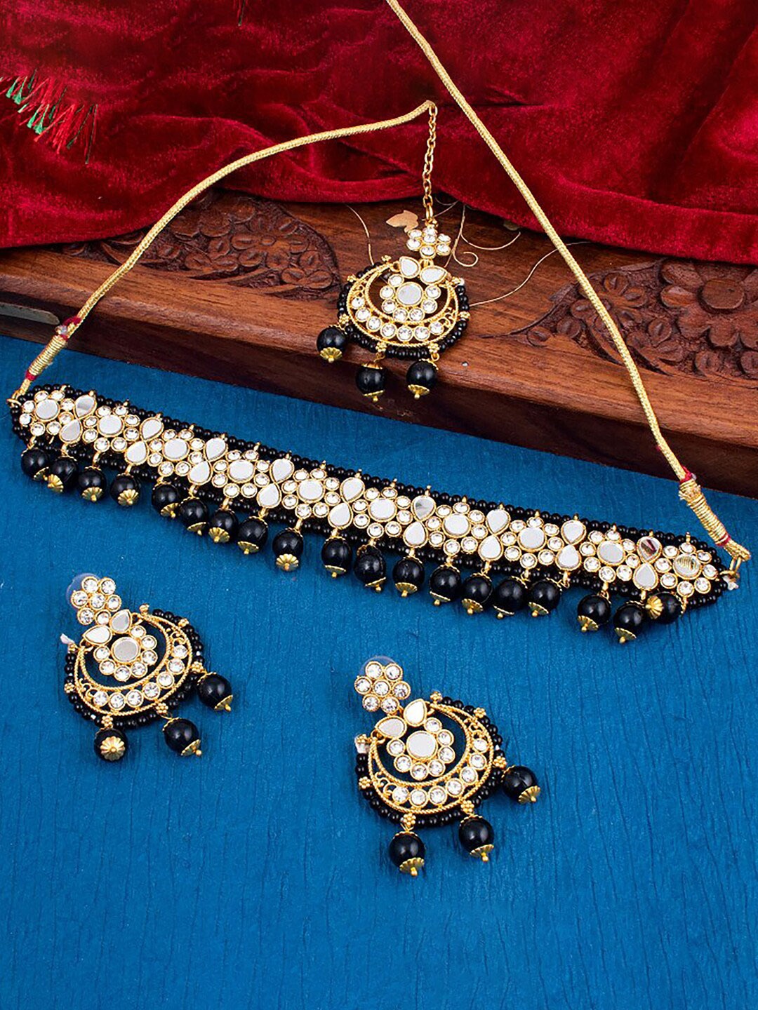 

Sukkhi Gold-Plated Stone Studded & Beaded Necklace and Earrings with Maang Tika