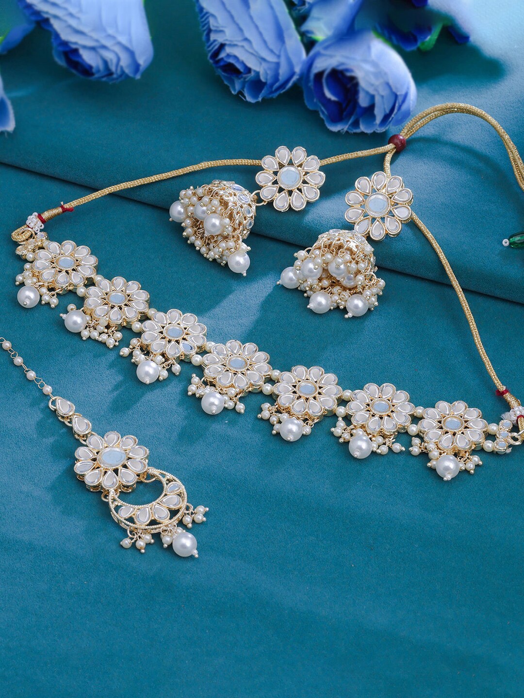 

Sukkhi Gold-Plated Kundan Studded & Beaded Necklace and Earrings with Maang Tika