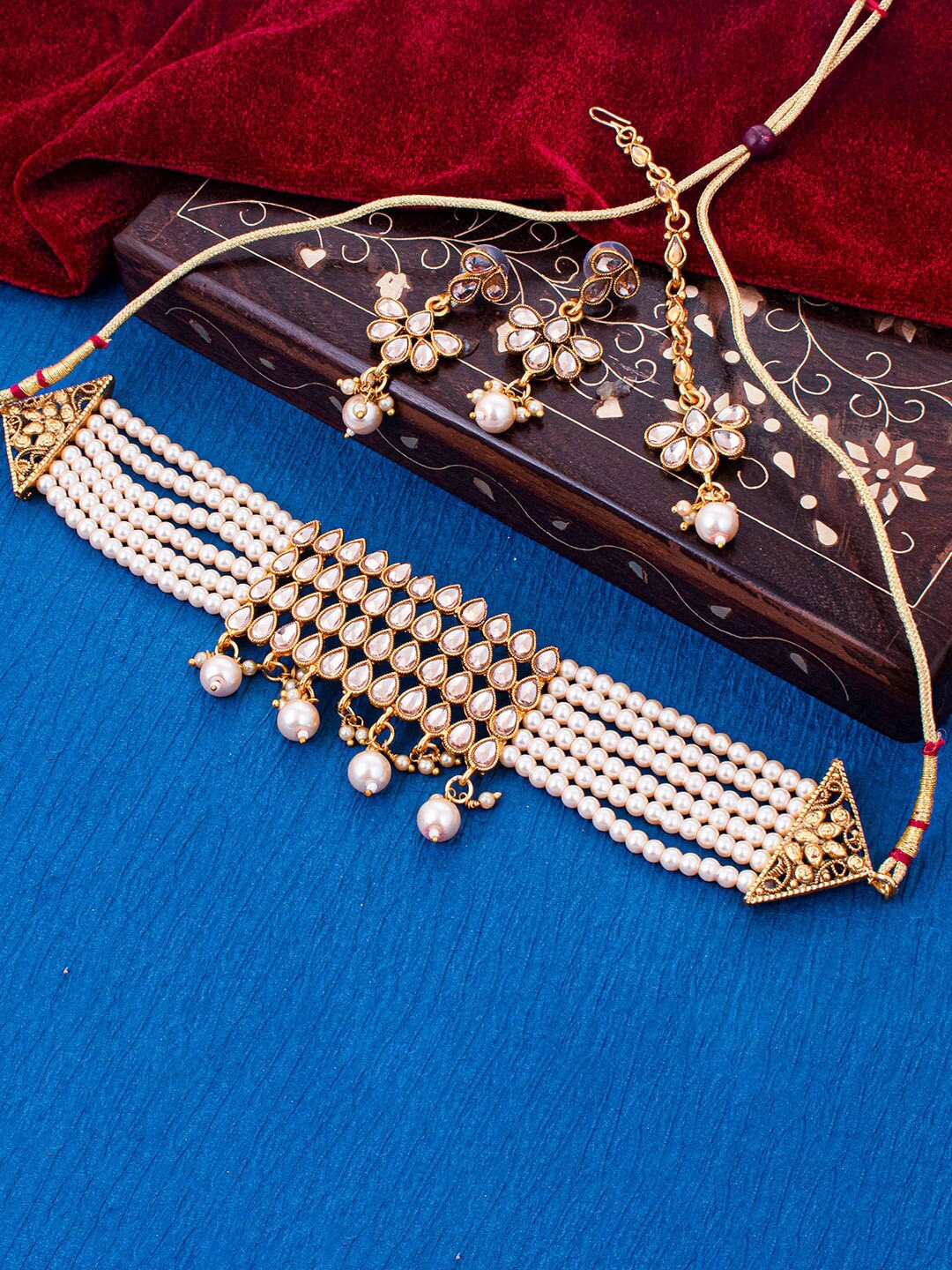 

Sukkhi Gold Plated Stone-Studded & Pearl-Beaded Jewellery Set