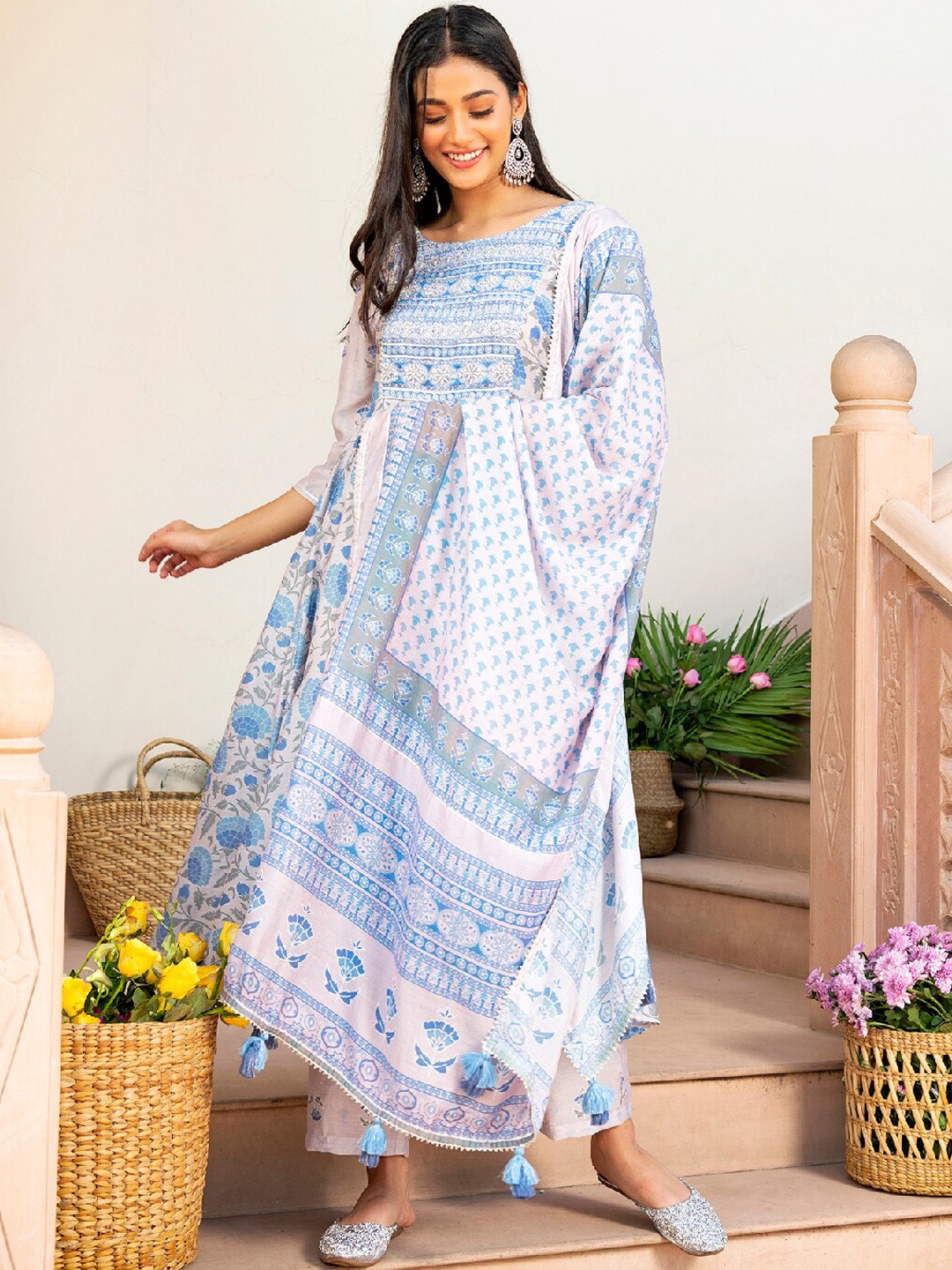 

EverBloom Floral Printed Gotta Patti Sequined Chanderi Silk Kurta with Trousers & Dupatta, Blue