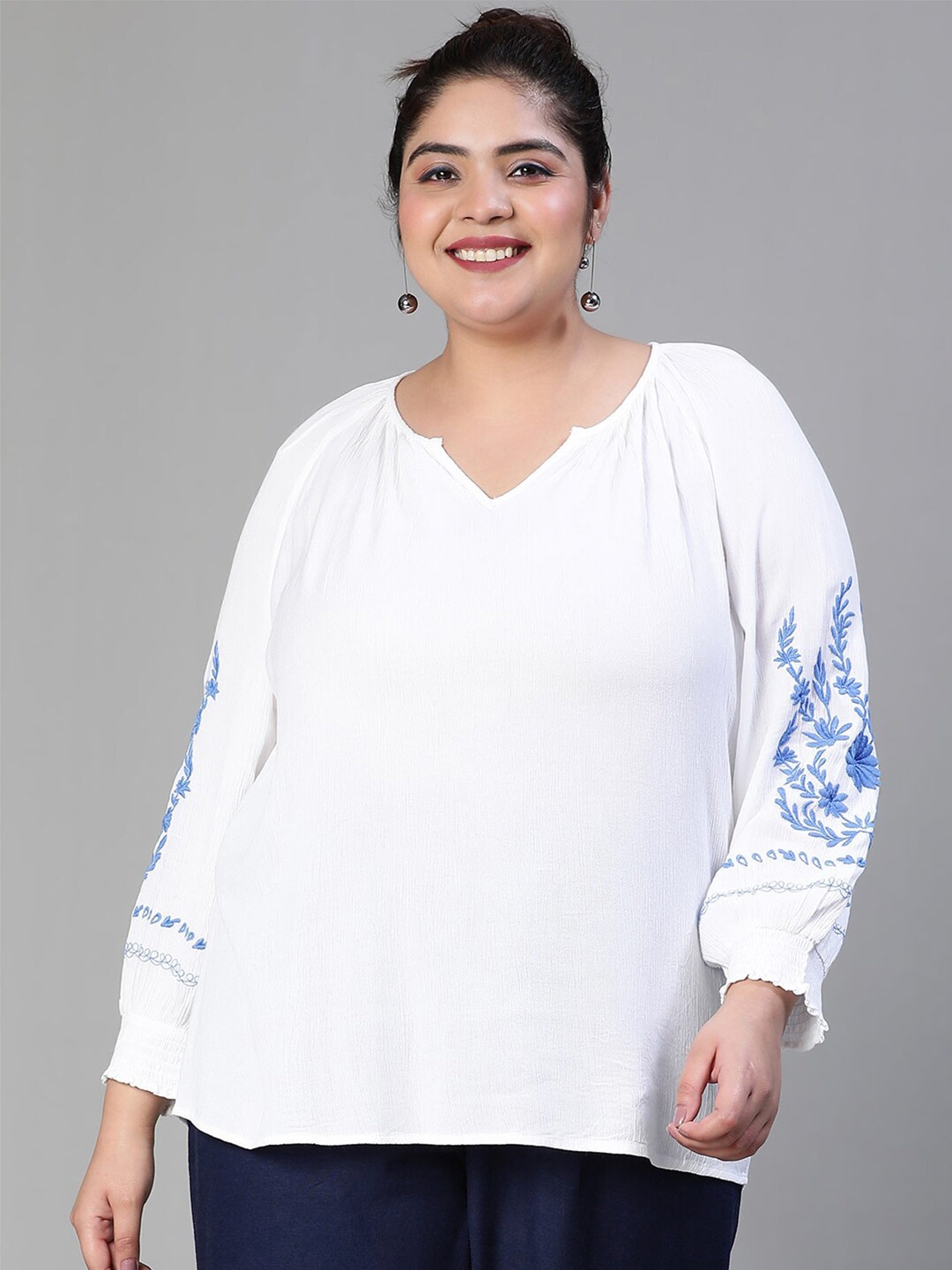 

Oxolloxo Plus Size Floral Embroidered Detail V-Neck Long Cuffed Sleeves Top, White