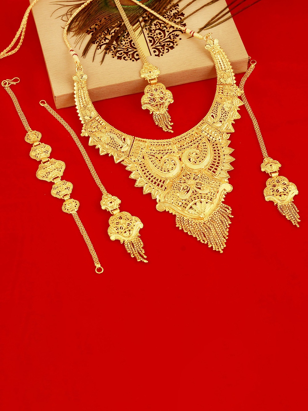 

MANSIYAORANGE Gold-Plated Floral Jewellery Set With Bracelet & Maangtika