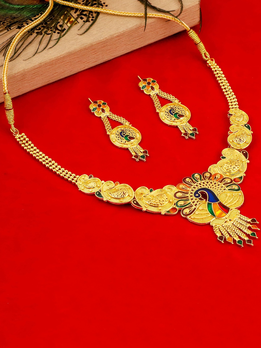 

MANSIYAORANGE Gold-Plated Enamelled Detailed Jewellery Set