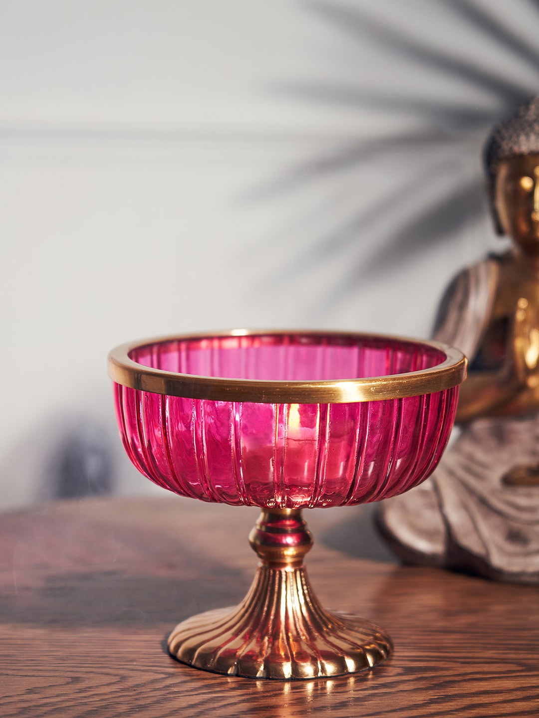 

Pure Home and Living Pink Ribbed Glass Decorative Bowl With Stand