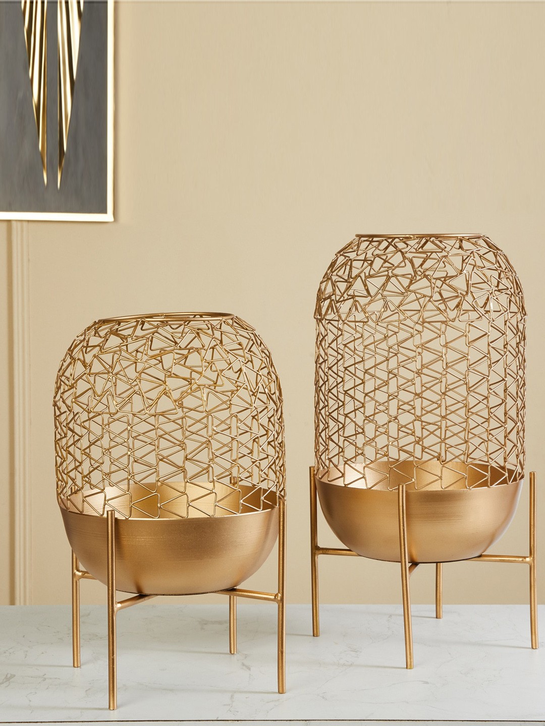 

Home Centre Gold Toned 2 Pieces Metal Wired Cage Decorative Bowls