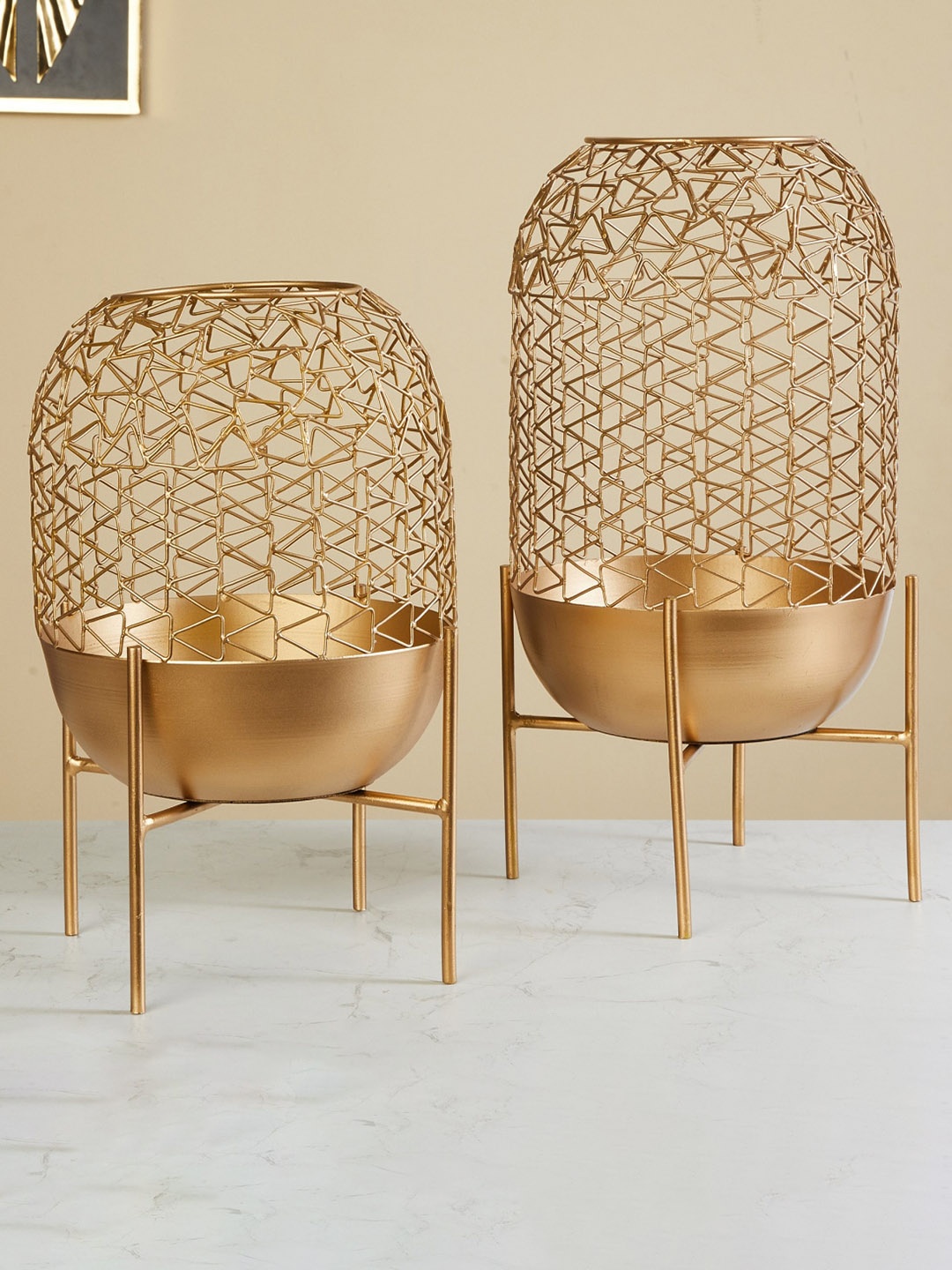 

Home Centre Fiesta Gold Toned Wired Metal Cage Decorative Bowl
